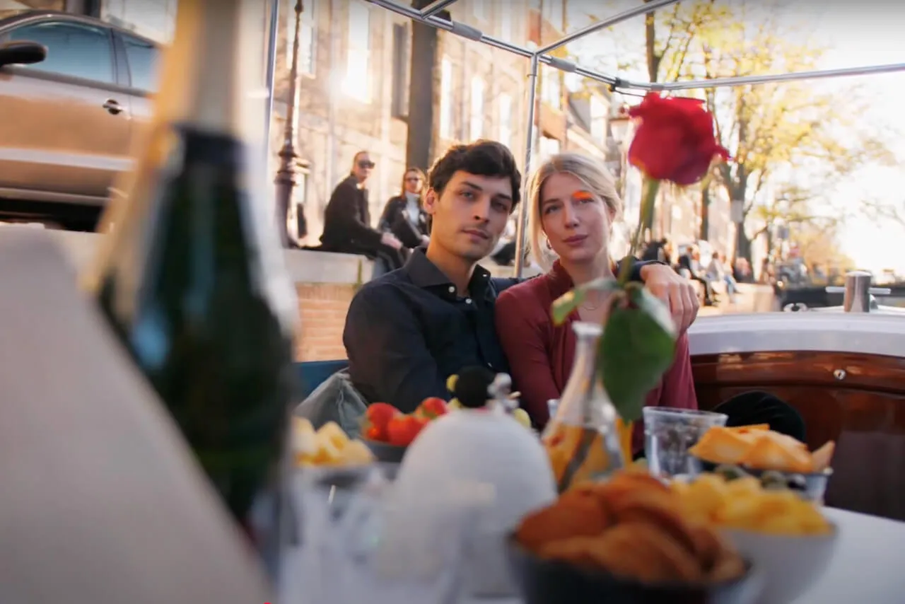 Luxury private dinner cruise amsterdam couple