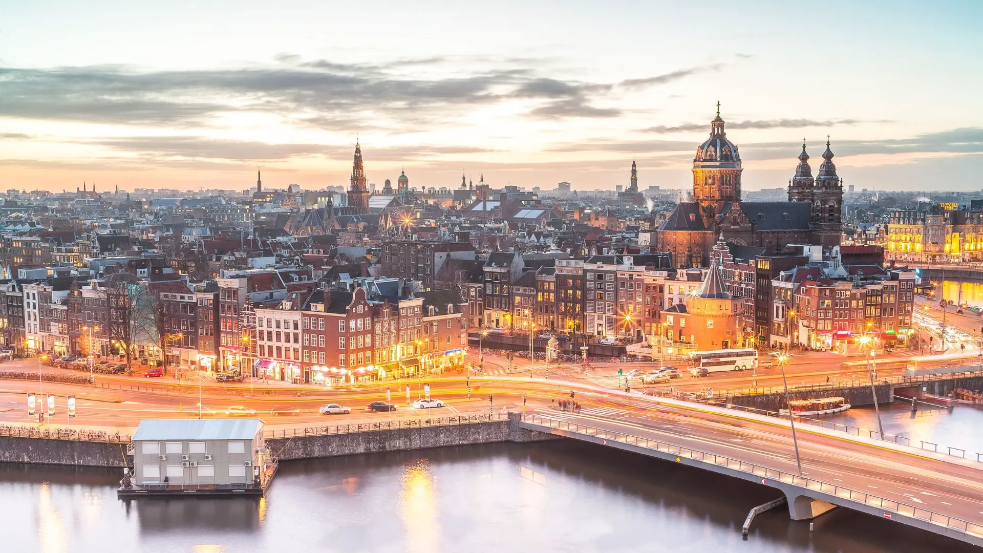 Amsterdams seasonal delicacies