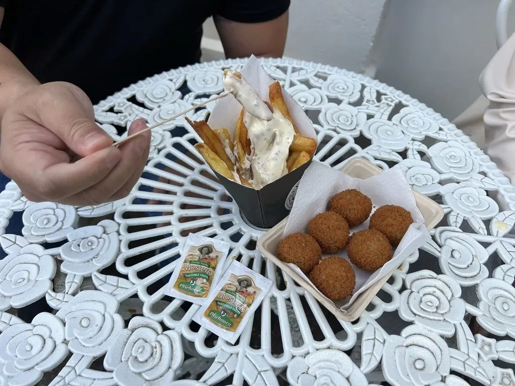Is Amsterdam Expensive to Eat and Drink 7