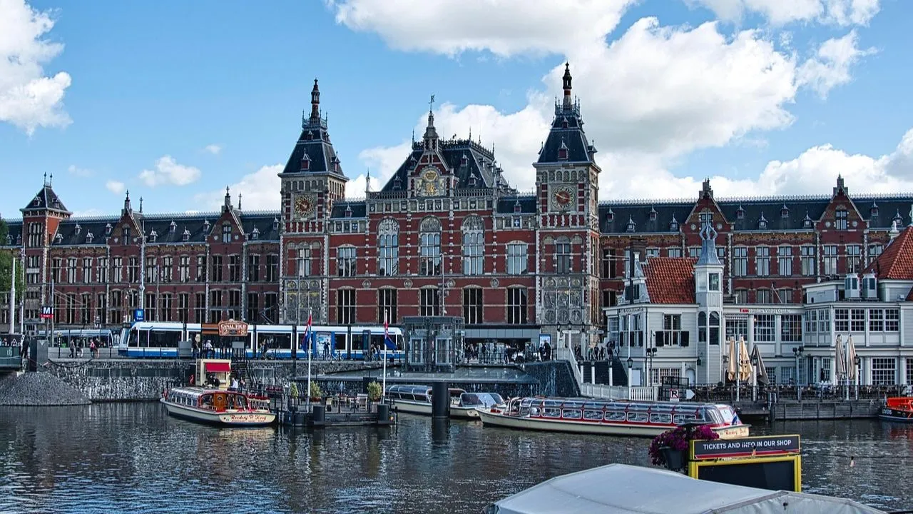 Tipping in amsterdam guide